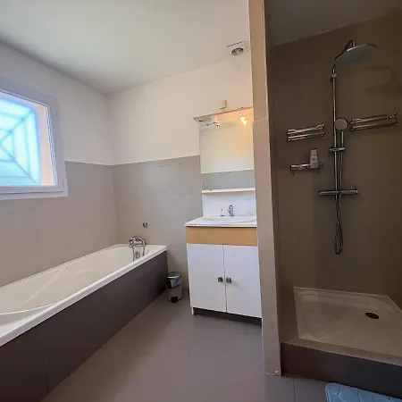 T4 Duplex A 2 Pas Du Bassin *